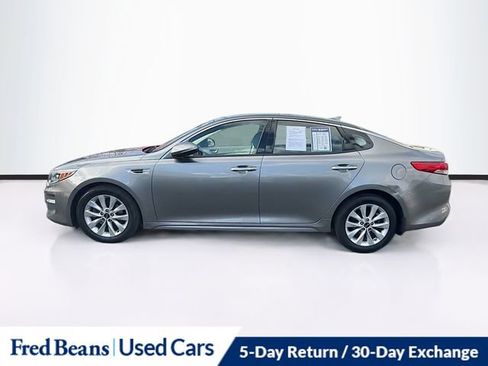 Used 2018 Kia Optima EX image 4