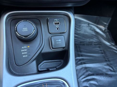 Certified 2019 Jeep Compass Latitude w/ Popular Equipment Group image 18