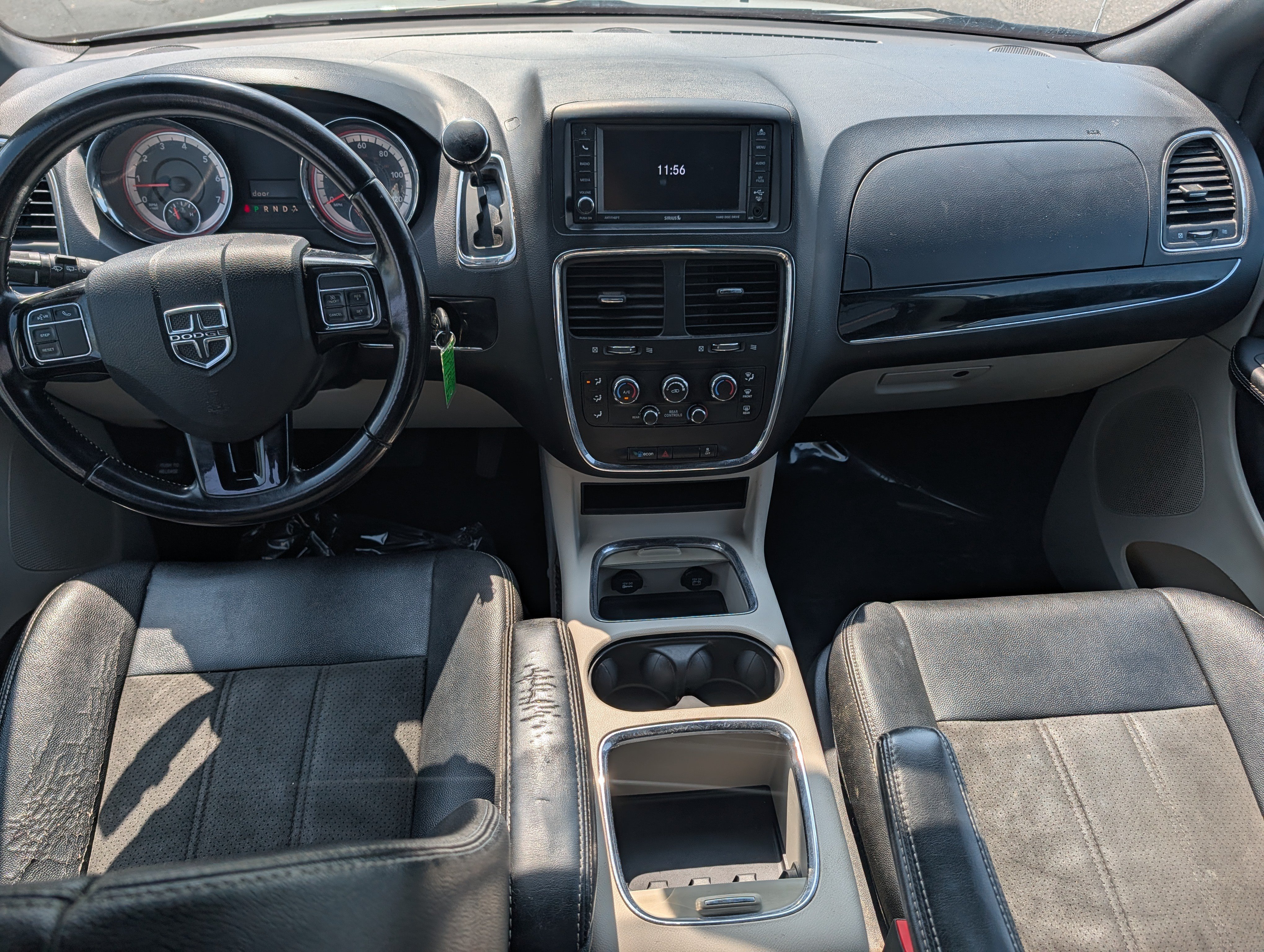 Used 2019 Dodge Grand Caravan SXT FWD image 13