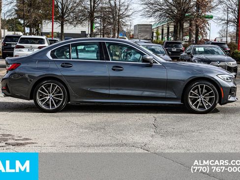 Used 2022 BMW 330i xDrive Sedan w/ Premium Package 2 image 9