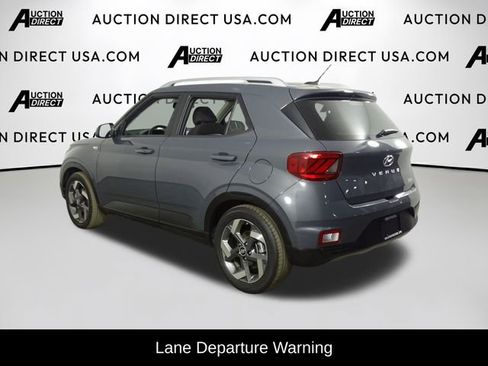 Used 2024 Hyundai Venue SEL image 5