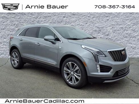 New 2025 Cadillac XT5 Premium Luxury image 1