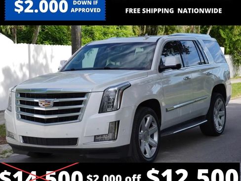Used 2017 Cadillac Escalade Luxury RWD image 1