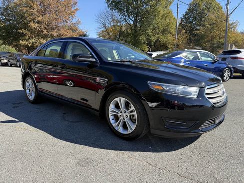 Used 2017 Ford Taurus SEL w/ Equipment Group 201A image 3