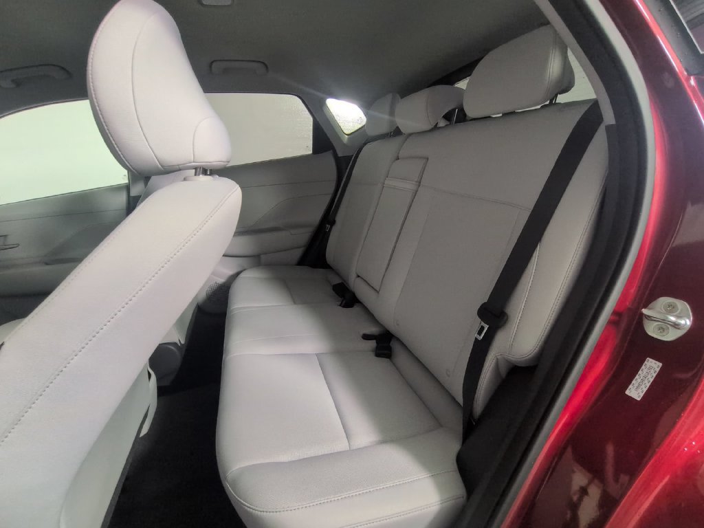 Used 2024 Hyundai Kona SEL FWD image 19