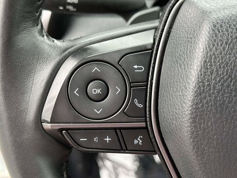 Used 2024 Toyota Camry SE image 15