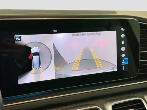 Used 2022 Mercedes-Benz GLS 450 4MATIC image 14