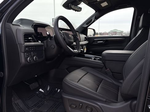 New 2025 Chevrolet Suburban High Country w/ LPO, Illumination Package image 12