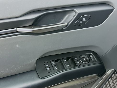 Used 2024 Kia EV9 Light RWD image 15