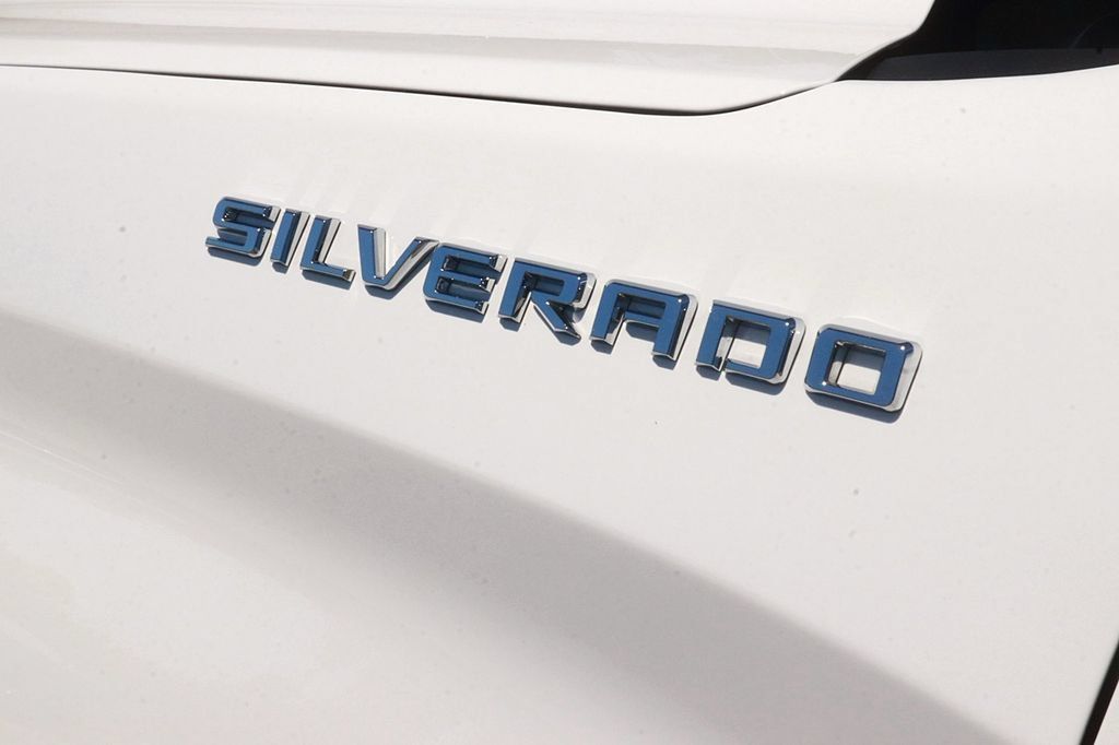 Used 2026 Chevrolet Silverado 1500 RST AWD/4WD image 12