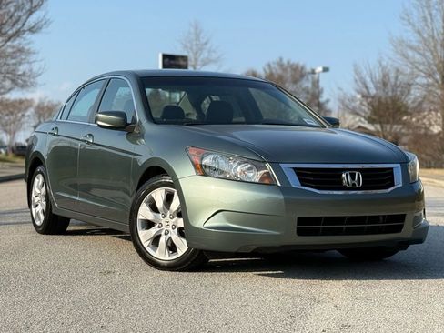 Used 2009 Honda Accord EX-L image 2