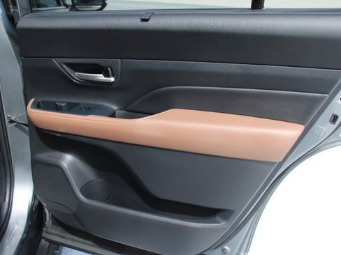 Certified 2025 Toyota Grand Highlander AWD image 21