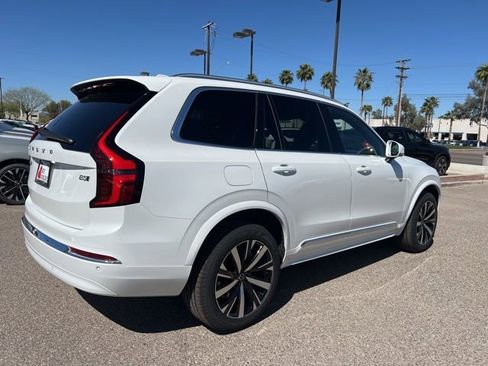 New 2026 Volvo XC90 B5 Core image 4
