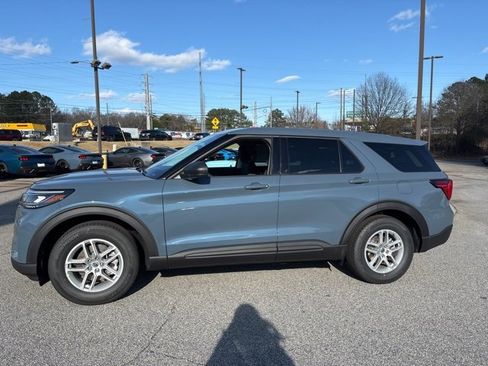 New 2026 Ford Explorer Active image 5