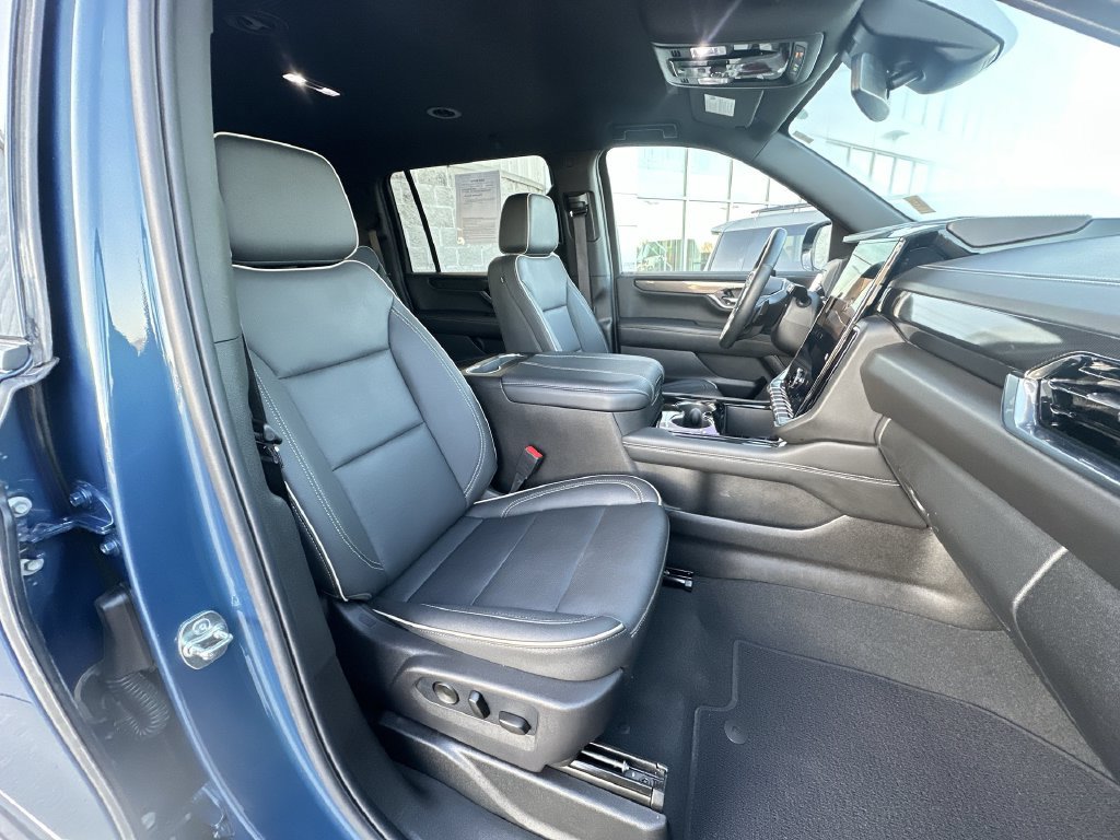 Certified 2026 GMC Yukon XL Elevation w/ LPO, Floor Liner Package AWD/4WD image 28