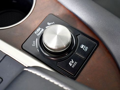 Used 2022 Lexus RX 450h AWD image 37