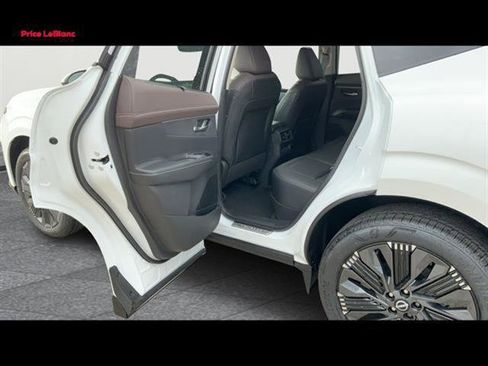 New 2026 Nissan Murano Platinum w/ Cargo Package AWD/4WD image 44