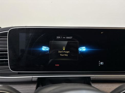 Used 2021 Mercedes-Benz GLS 63 AMG 4MATIC image 28