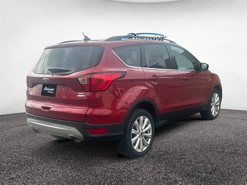 Used 2019 Ford Escape SEL image 5