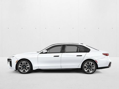 New 2026 BMW 740i RWD image 3