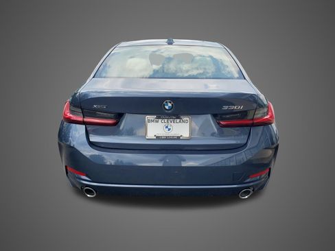 New 2026 BMW 330i xDrive Sedan w/ Premium Package AWD/4WD image 7
