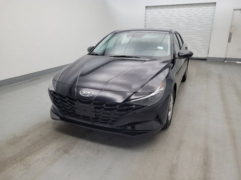 Used 2023 Hyundai Elantra SE FWD image 15