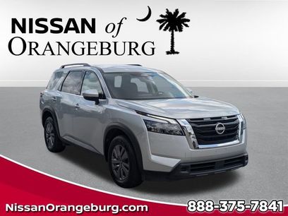 Used 2025 Nissan Pathfinder SV