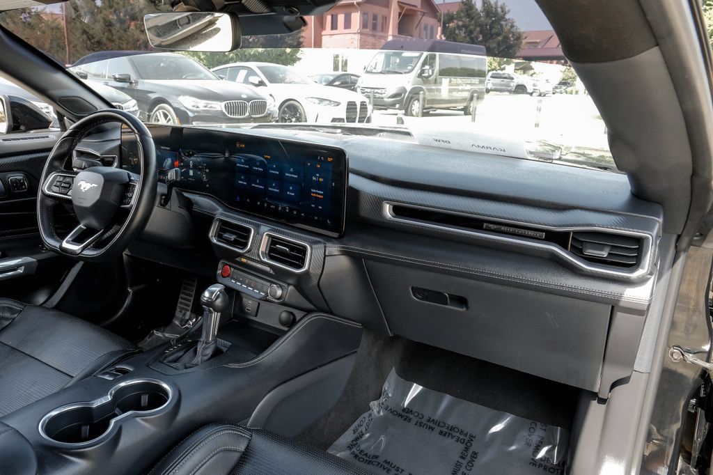 Used 2025 Ford Mustang GT Premium RWD image 10