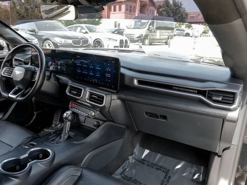 Used 2025 Ford Mustang GT Premium RWD image 10