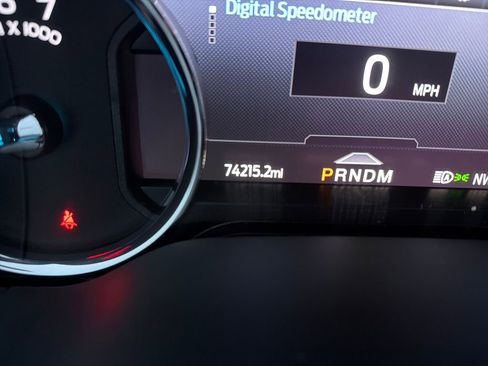 Used 2022 Ford F250 Platinum w/ FX4 Off-Road Package image 16