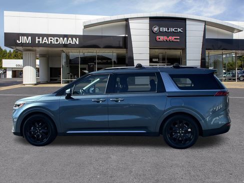 Used 2023 Kia Carnival SX Prestige image 4