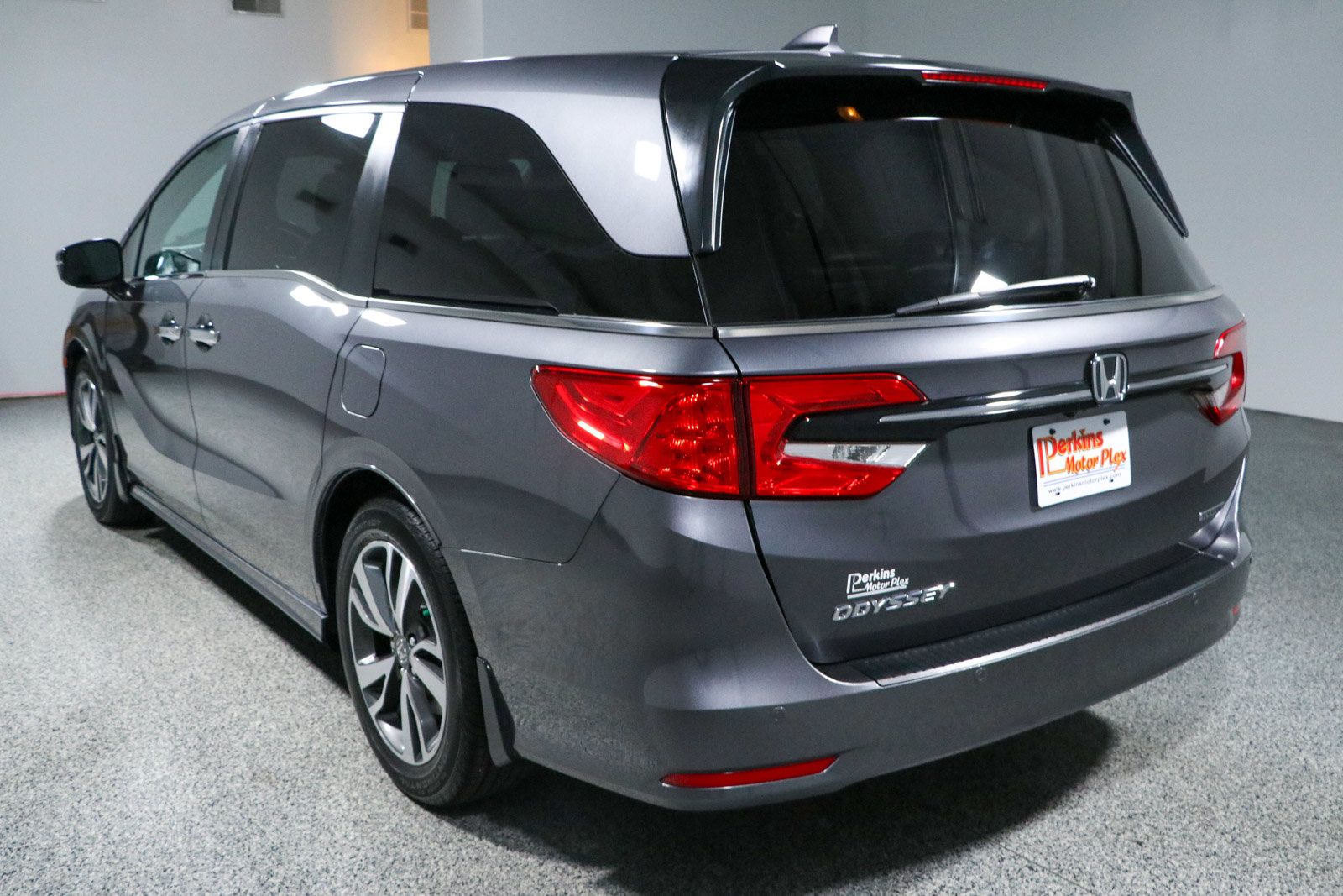 Used 2023 Honda Odyssey Touring image 9