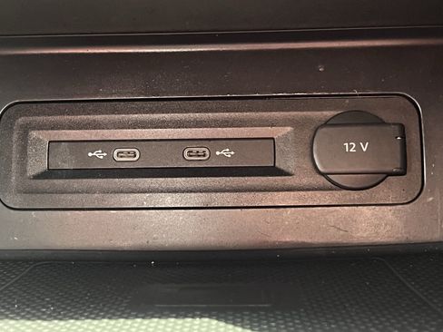 Used 2023 Volkswagen Atlas Cross Sport SEL R-Line AWD/4WD image 23