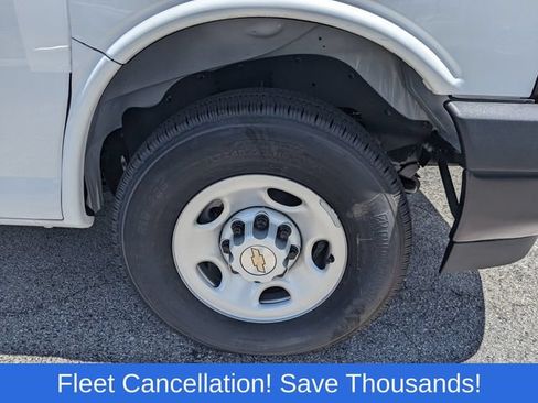 Used 2025 Chevrolet Express 2500 w/ Driver Convenience Package RWD image 11