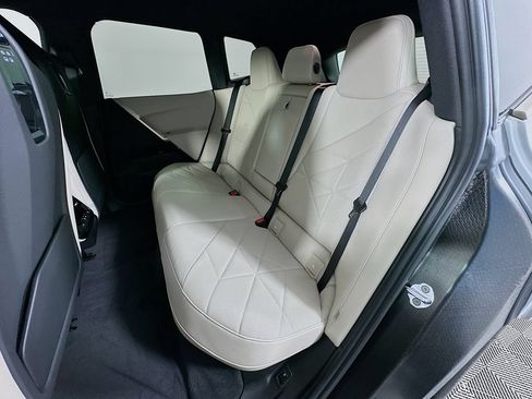 Used 2023 BMW iX xDrive50 w/ Sport Package AWD/4WD image 24