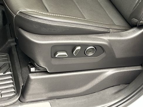 Certified 2024 GMC Sierra 3500 Denali w/ Technology Package image 13