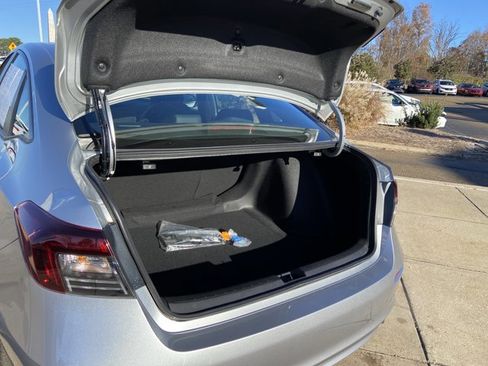 Used 2025 Honda Civic Sport image 25