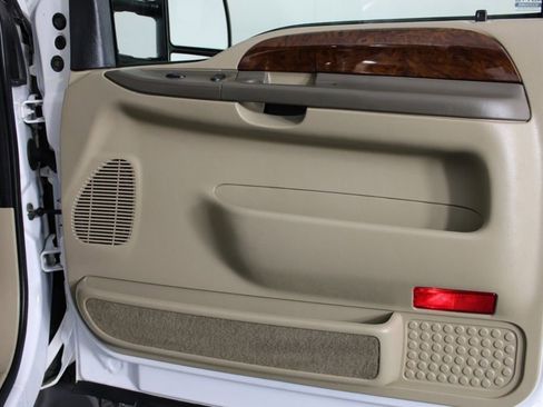 Used 2000 Ford F350 Lariat image 31