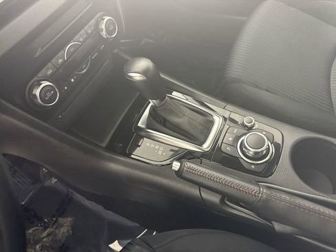 Used 2016 MAZDA MAZDA3 i Touring w/ Popular Equipment Package image 17