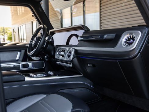 Used 2025 Mercedes-Benz G 580 w/ EQ Technology image 43