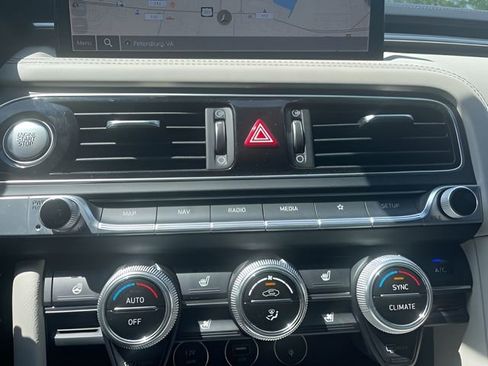 Used 2022 Genesis G70 3.3T w/ Sport Advanced Package image 23