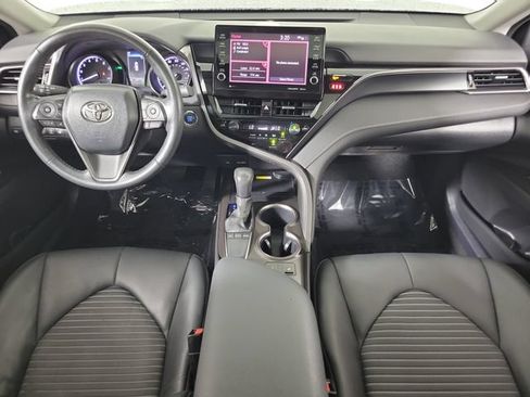 Used 2024 Toyota Camry SE w/ Cold Weather Package FWD image 16