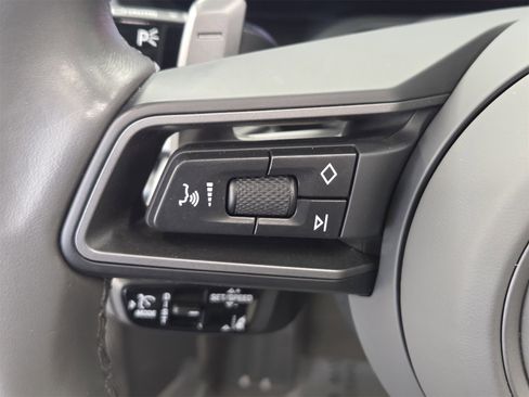 Certified 2025 Porsche 911 Carrera image 15