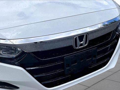 Used 2020 Honda Accord EX image 31