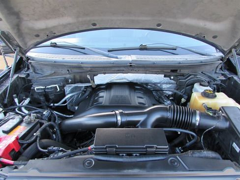 Used 2013 Ford F150 XLT w/ XLT Chrome Pkg image 17