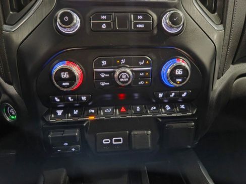 Used 2022 GMC Sierra 2500 Denali image 58