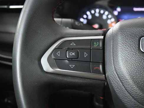 Used 2024 Jeep Compass Trailhawk AWD/4WD image 34