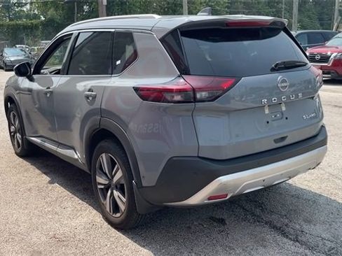 Used 2022 Nissan Rogue SL w/ SL Premium Package image 6