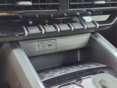 New 2026 GMC Canyon Elevation w/ Convenience Package AWD/4WD image 9