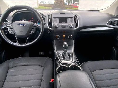 Used 2016 Ford Edge SE image 15